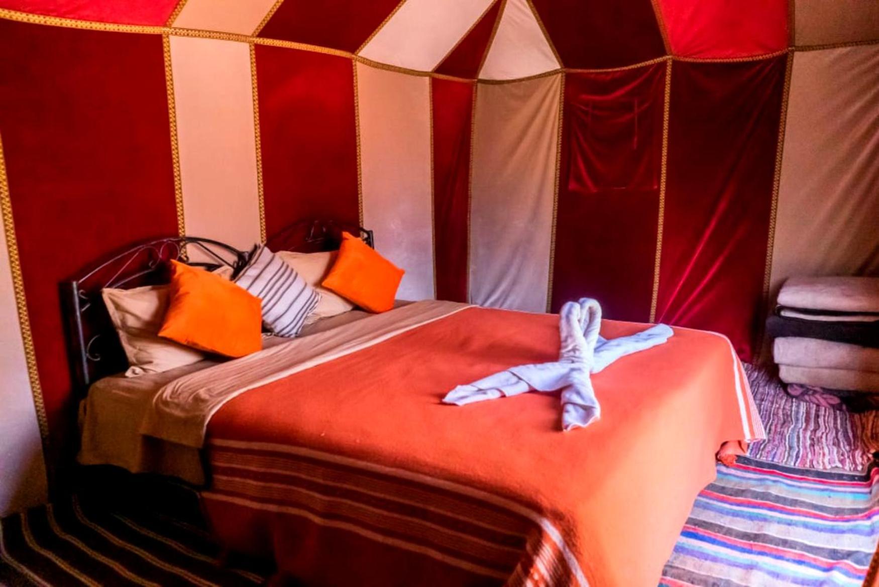 Bedouin Desert Camp Merzouga Bagian luar foto